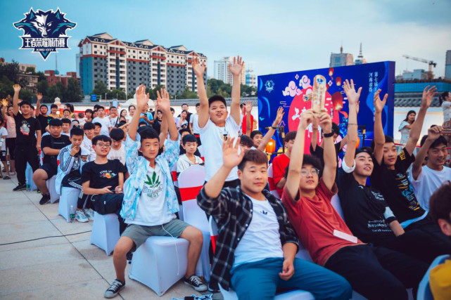 Trace Esports 在 VCT 2025： 中国第二阶段中以 2：1 战胜 Bilibili Gaming ，获得了季后赛资格